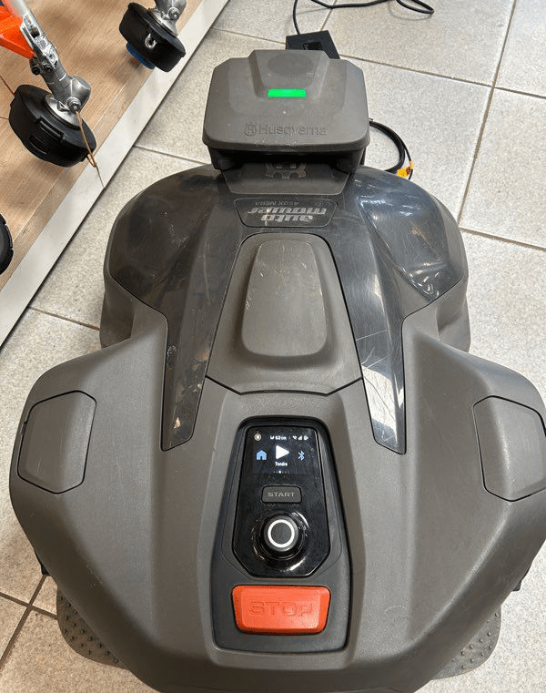 Robot de tonte 450x Nera